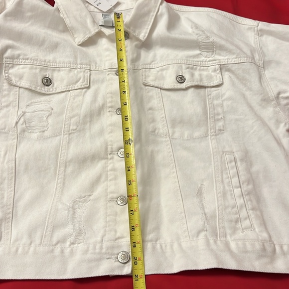 NWT white denim jacket size L - Picture 9 of 9